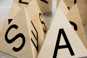 Construir com escriure o escriure com construir - Centro Cultural de España en Guatemala - Anna Dot. Foto: José Oquendo.