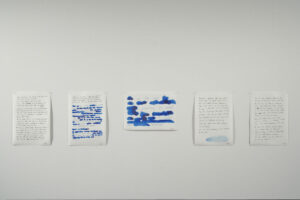 What is it that makes a painting be a painting? - Anna Dot. Foto: Sorin Neamtu What is it that makes a painting be a painting? - Anna Dot. Foto: Sorin Neamtu